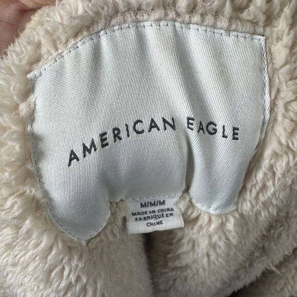 American Eagle Women Teddy Bear Sherpa Lined Green Plaid Button Coat Size M - Picture 8 of 10